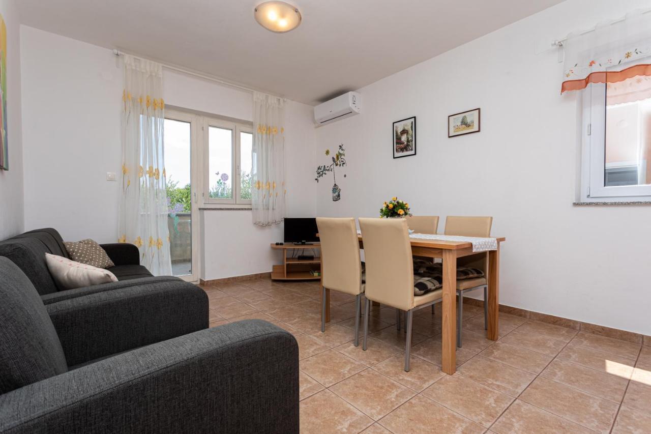 Apartments Katarina Šilo Extérieur photo