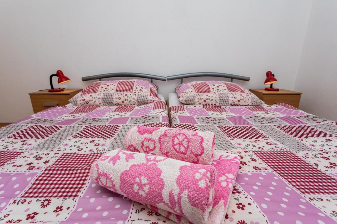 Apartments Katarina Šilo Extérieur photo